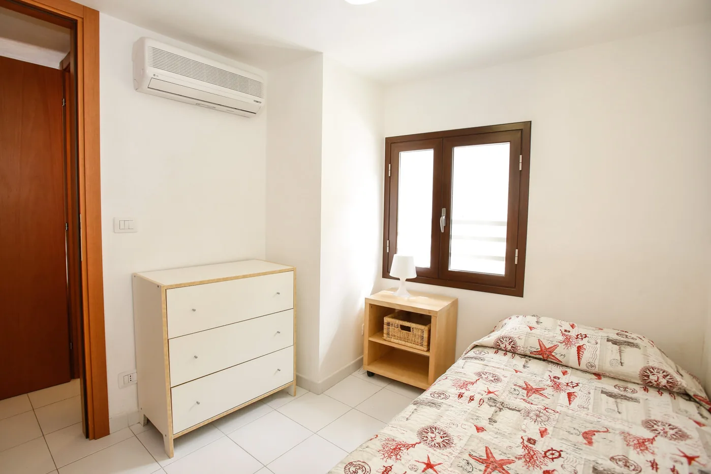 Camera singola piano ammezzato Casa Lido Donnalucata
