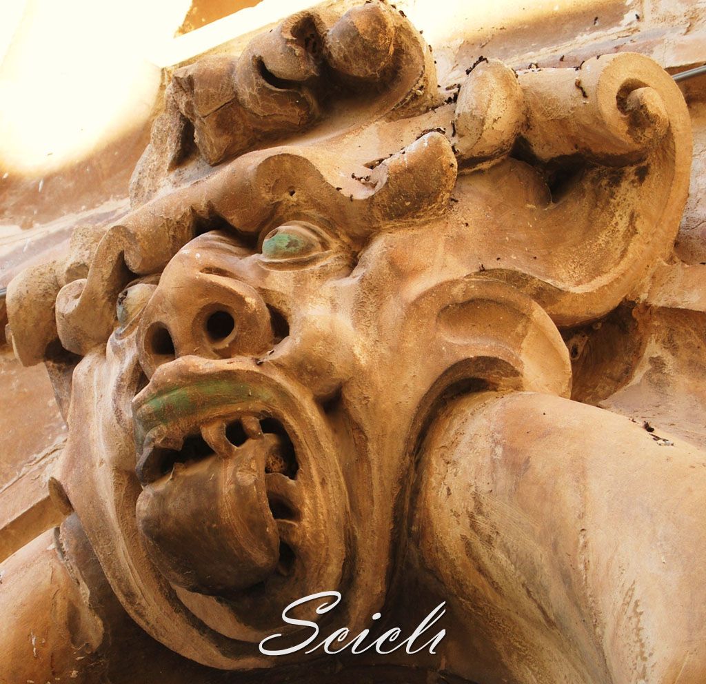 Dettaglio barocco siciliano a Scicli